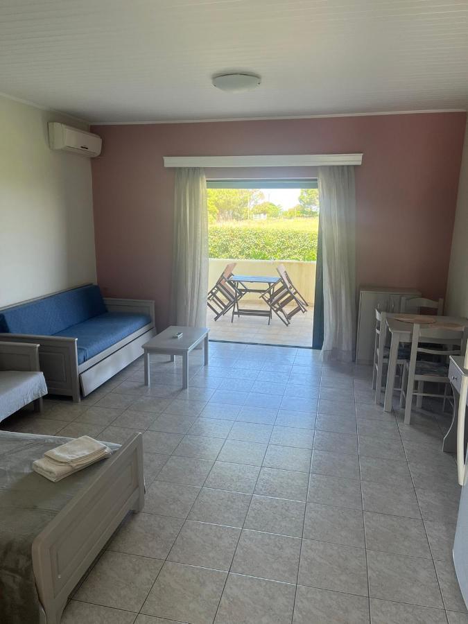 Odysseas Rooms Kalo Nero Buitenkant foto
