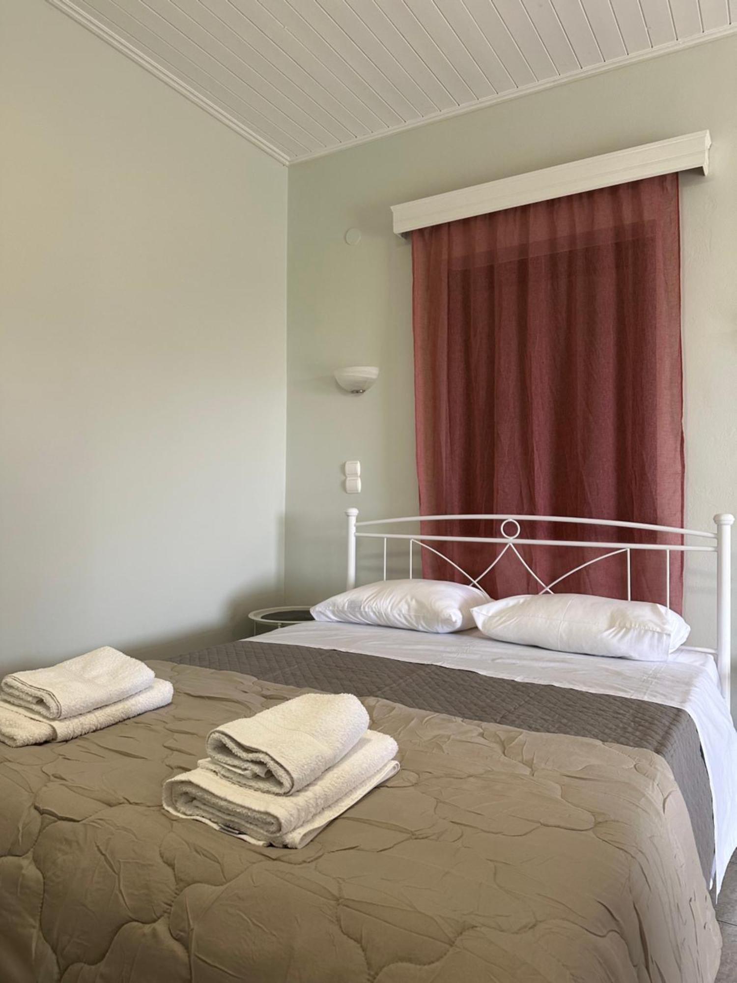 Odysseas Rooms Kalo Nero Buitenkant foto